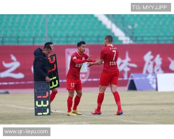 哈克斯全场狂砍28分4板4助罚球完美8中8助球队逆转胜利 哈克斯全场狂砍28分4板4助罚球完美8中8助球队逆转胜利