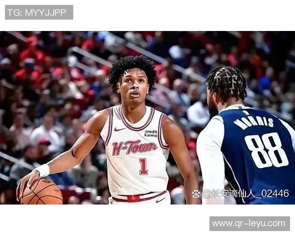 字母哥首节表现低迷未能得分却贡献助攻和防守表现引发关注 字母哥首节表现低迷未能得分却贡献助攻和防守表现引发关注