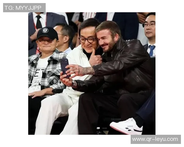 蔡崇信分享与成龙互动照片篮网季前赛将在澳门举行 蔡崇信分享与成龙互动照片篮网季前赛将在澳门举行