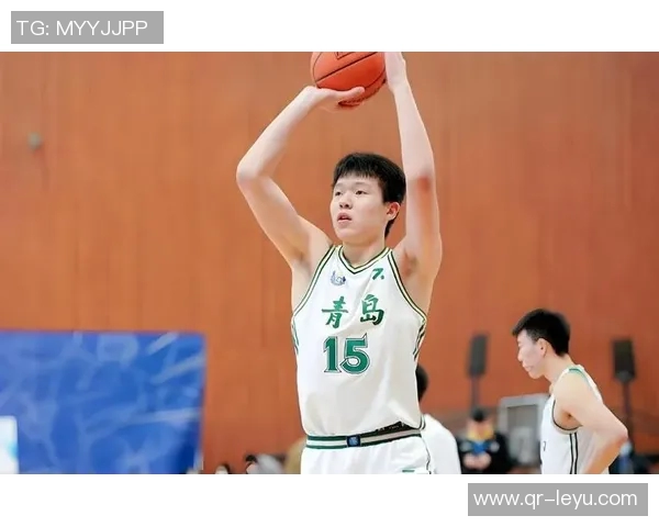 美记感慨杨瀚森泪洒赛场表现不佳却更加看好他的未来发展